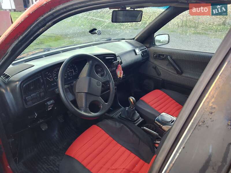 Седан Volkswagen Passat 1992 в Рівному