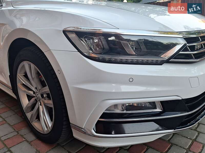 Седан Volkswagen Passat 2017 в Киеве