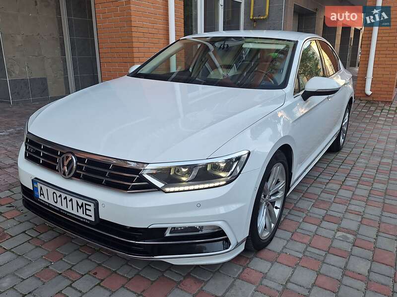 Седан Volkswagen Passat 2017 в Киеве