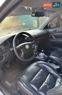 Универсал Volkswagen Passat 2004 в 