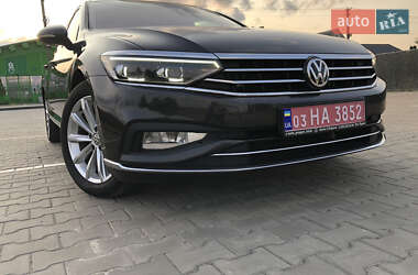 Универсал Volkswagen Passat 2020 в Вараше