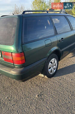 Универсал Volkswagen Passat 1995 в 