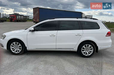 Универсал Volkswagen Passat 2012 в Коростене