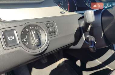 Універсал Volkswagen Passat 2009 в 