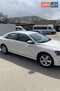 Седан Volkswagen Passat 2013 в Сумах
