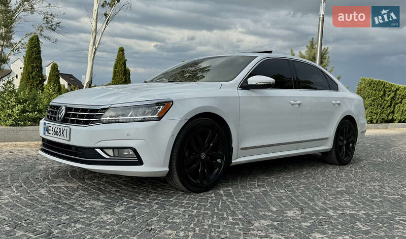 Седан Volkswagen Passat 2016 в Днепре фото 6 Седан Volkswagen Passat 2016 в Днепре