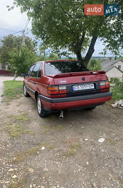 Седан Volkswagen Passat 1992 в 
