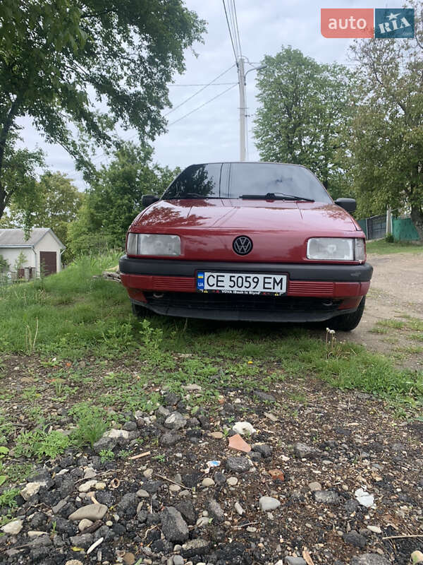Седан Volkswagen Passat 1992 в Черновцах