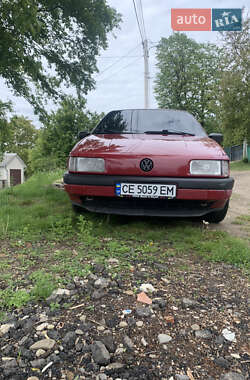 Седан Volkswagen Passat 1992 в 