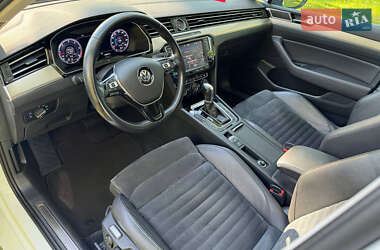Універсал Volkswagen Passat 2015 в 