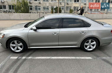 Седан Volkswagen Passat 2012 в 