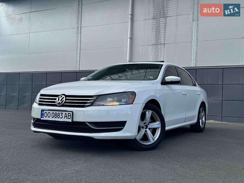 Седан Volkswagen Passat 2012 в Одессе
