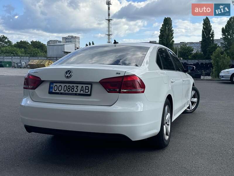 Седан Volkswagen Passat 2012 в Одессе