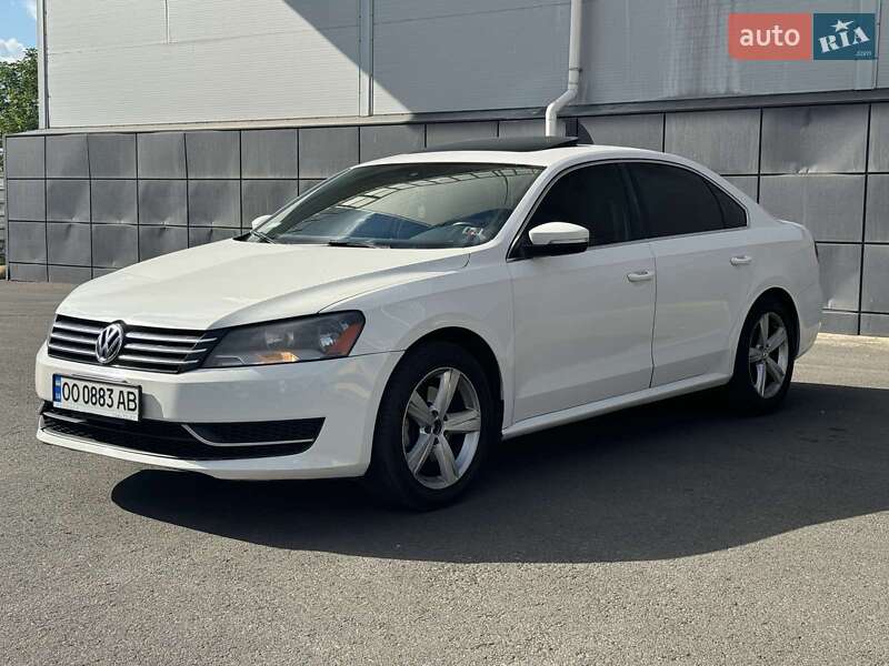 Седан Volkswagen Passat 2012 в Одессе