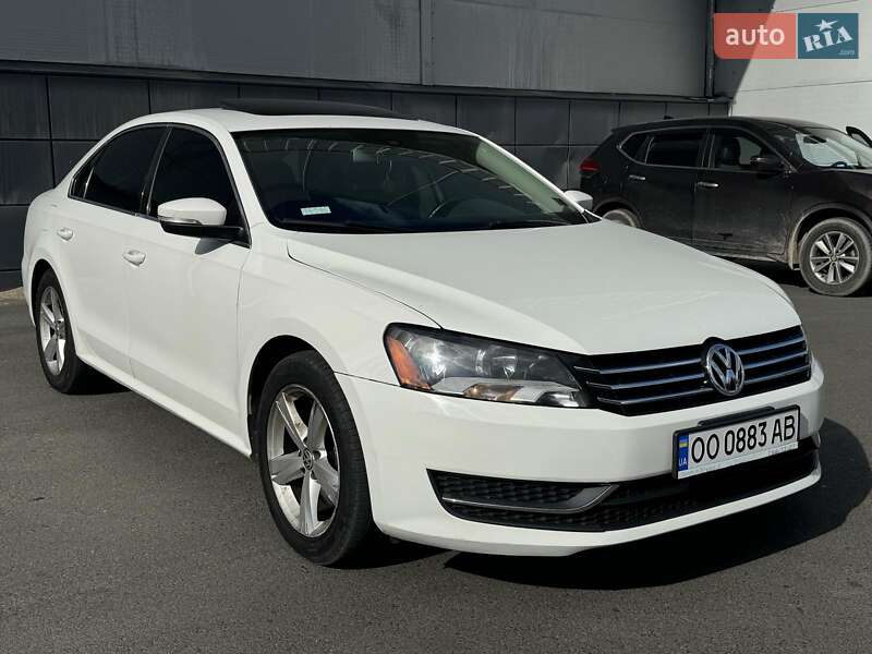 Седан Volkswagen Passat 2012 в Одессе