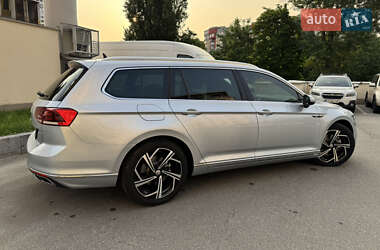 Универсал Volkswagen Passat 2022 в 