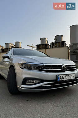 Универсал Volkswagen Passat 2022 в 