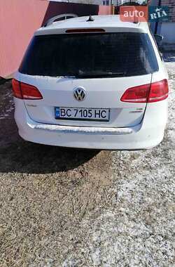 Универсал Volkswagen Passat 2012 в 