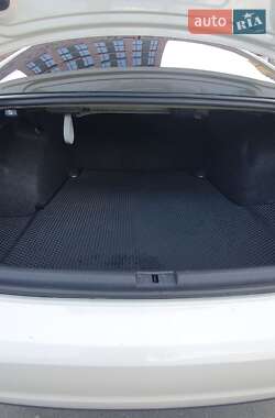 Седан Volkswagen Passat 2013 в 