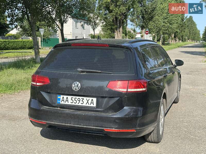 Универсал Volkswagen Passat 2015 в Киеве