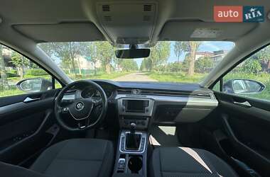Универсал Volkswagen Passat 2015 в Киеве