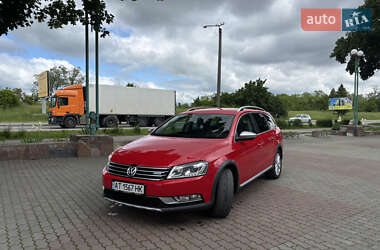 Универсал Volkswagen Passat 2012 в Ивано-Франковске