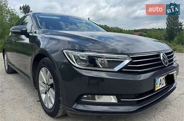 Седан Volkswagen Passat 2015 в 