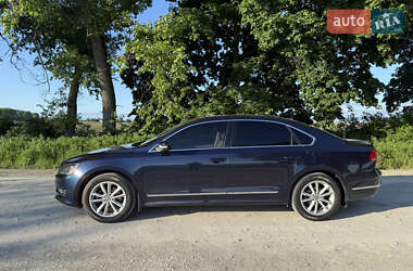 Седан Volkswagen Passat 2013 в 