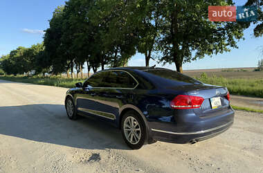 Седан Volkswagen Passat 2013 в 