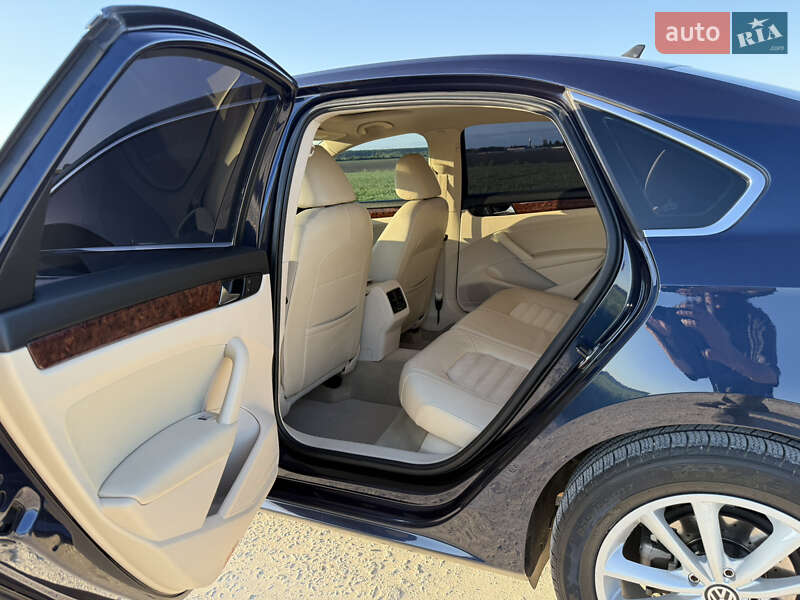 Седан Volkswagen Passat 2013 в Каменец-Подольском
