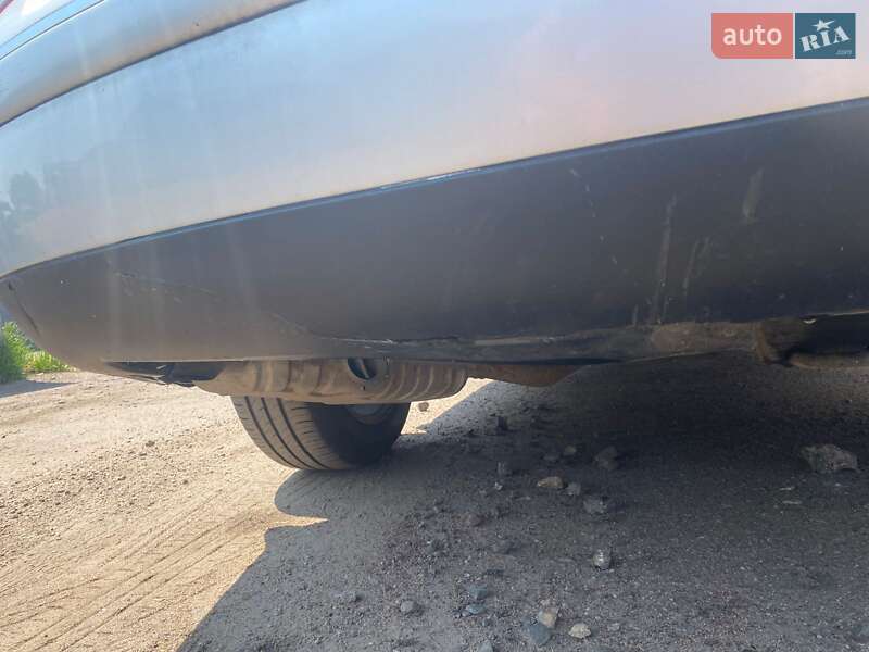 Седан Volkswagen Passat 2001 в Черкасах