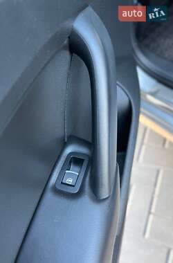 Седан Volkswagen Passat 2013 в 