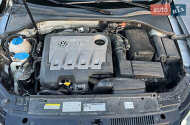 Седан Volkswagen Passat 2013 в 