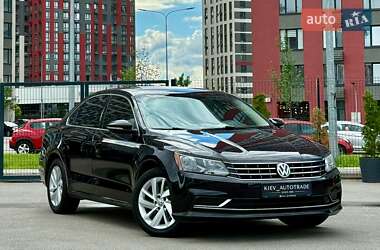 Седан Volkswagen Passat 2018 в Києві