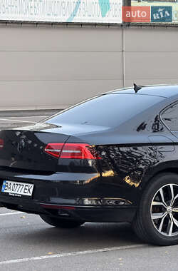 Седан Volkswagen Passat 2016 в 