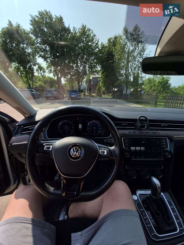 Универсал Volkswagen Passat 2016 в Сумах