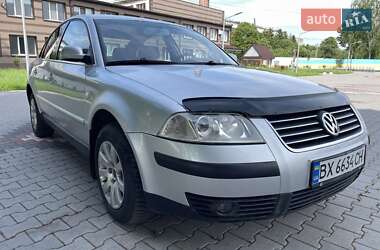 Седан Volkswagen Passat 2003 в Теофіполі