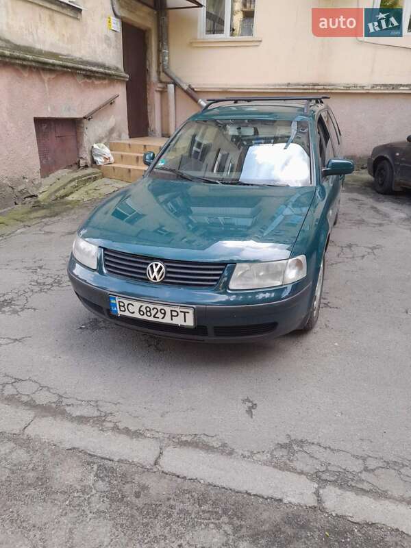 Универсал Volkswagen Passat 2000 в Львове