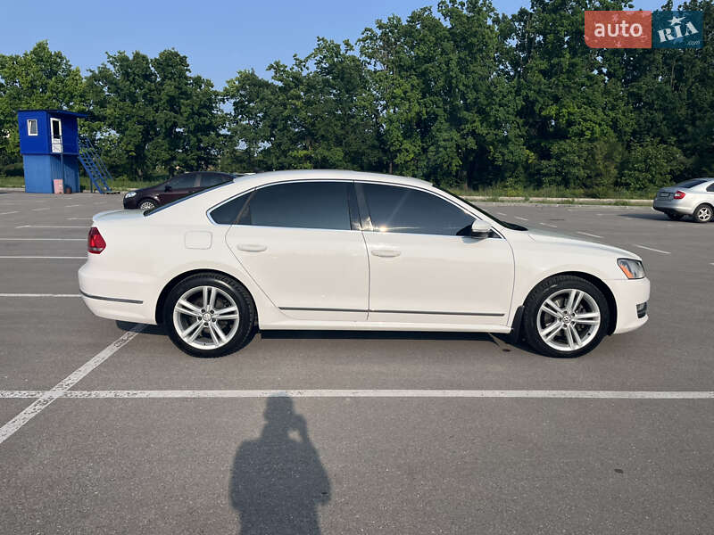 Седан Volkswagen Passat 2013 в Кропивницькому