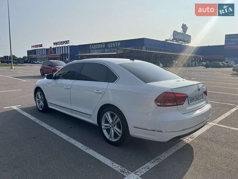 Седан Volkswagen Passat 2013 в Кропивницькому