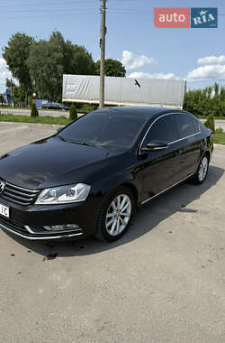 Седан Volkswagen Passat 2011 в Любарі