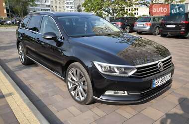 Універсал Volkswagen Passat 2015 в 
