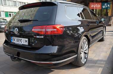 Універсал Volkswagen Passat 2015 в 