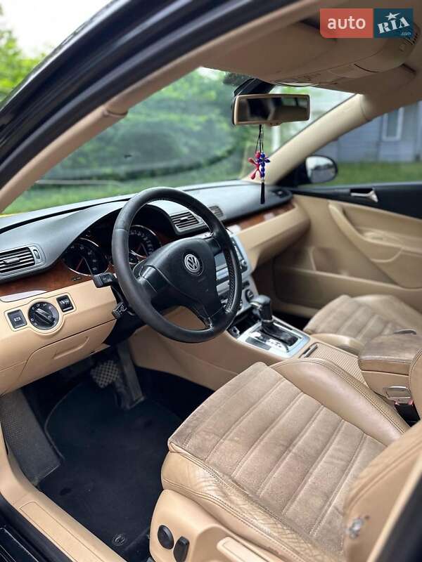 Седан Volkswagen Passat 2007 в Мукачевому