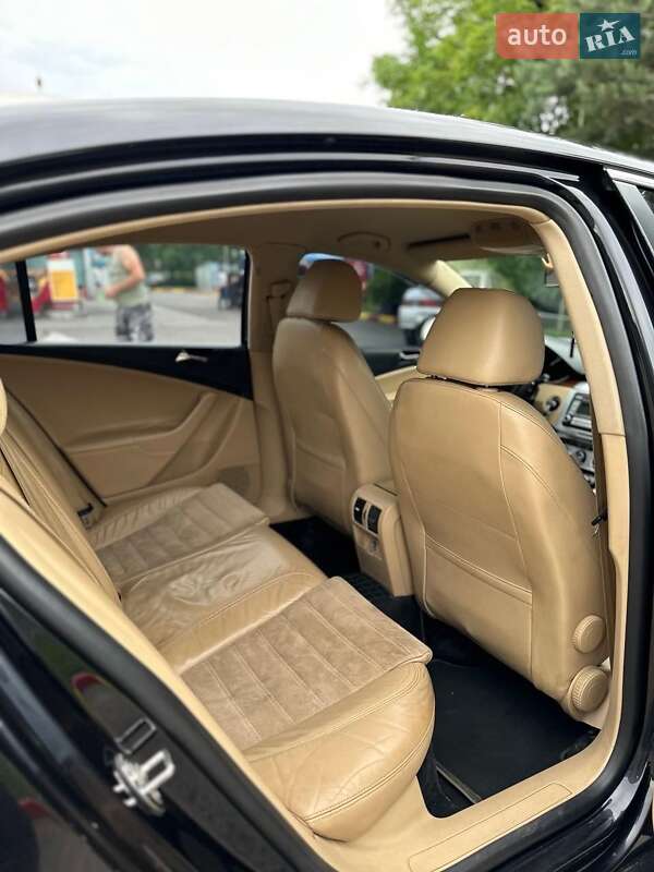 Седан Volkswagen Passat 2007 в Мукачевому