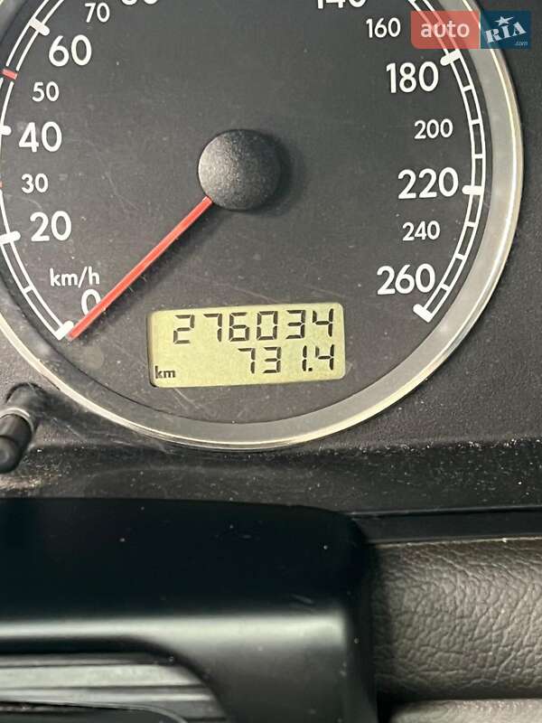 Универсал Volkswagen Passat 2003 в Павлограде