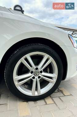 Седан Volkswagen Passat 2014 в 