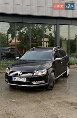 Универсал Volkswagen Passat 2012 в 