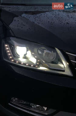 Универсал Volkswagen Passat 2012 в 