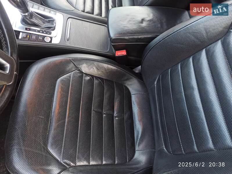 Універсал Volkswagen Passat 2010 в Рівному